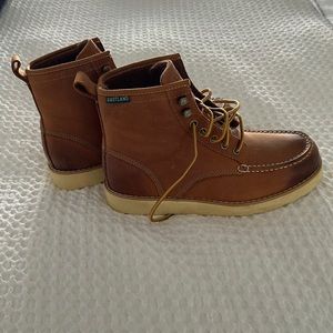 Eastlands boots sz 8